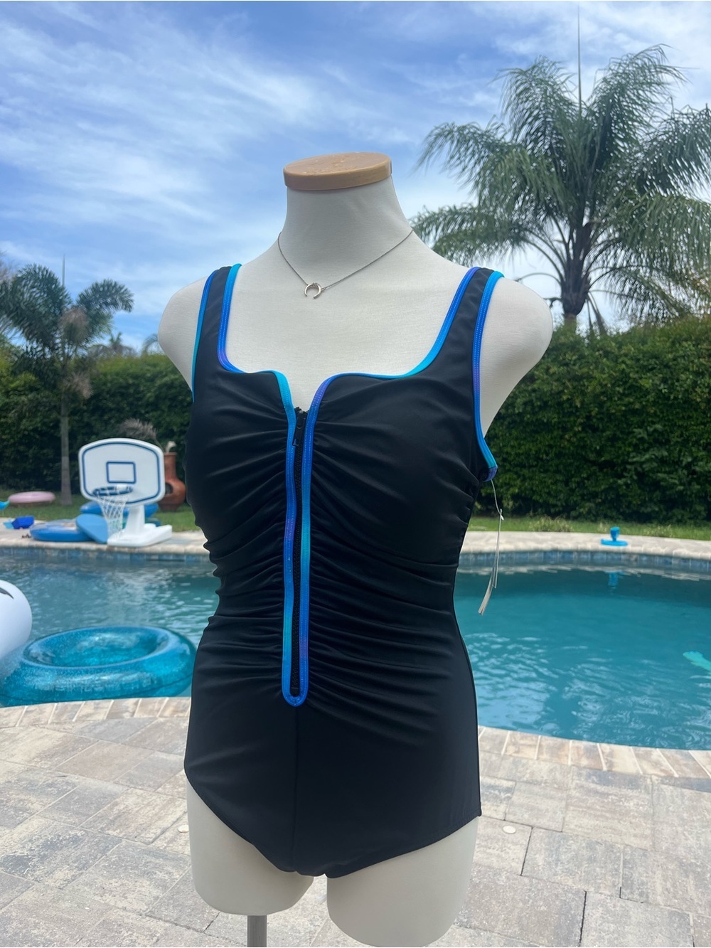 NWT ShapeSolver Sport Penbrooke Zip Front Tummy Control Swimsuit Size 12